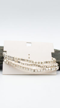 دستبند زنانه برند آی ام