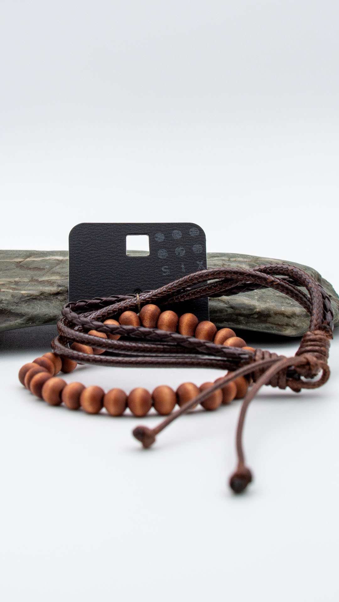 دستبند مردانه برند سیکس