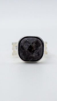 انگشتر زنانه برند آی ام